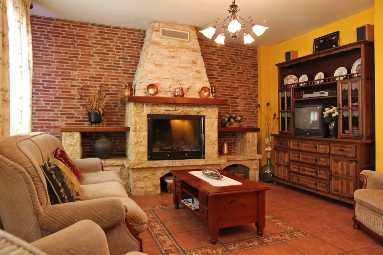 Casa Rural El Carrascal Casarejos Bagian luar foto